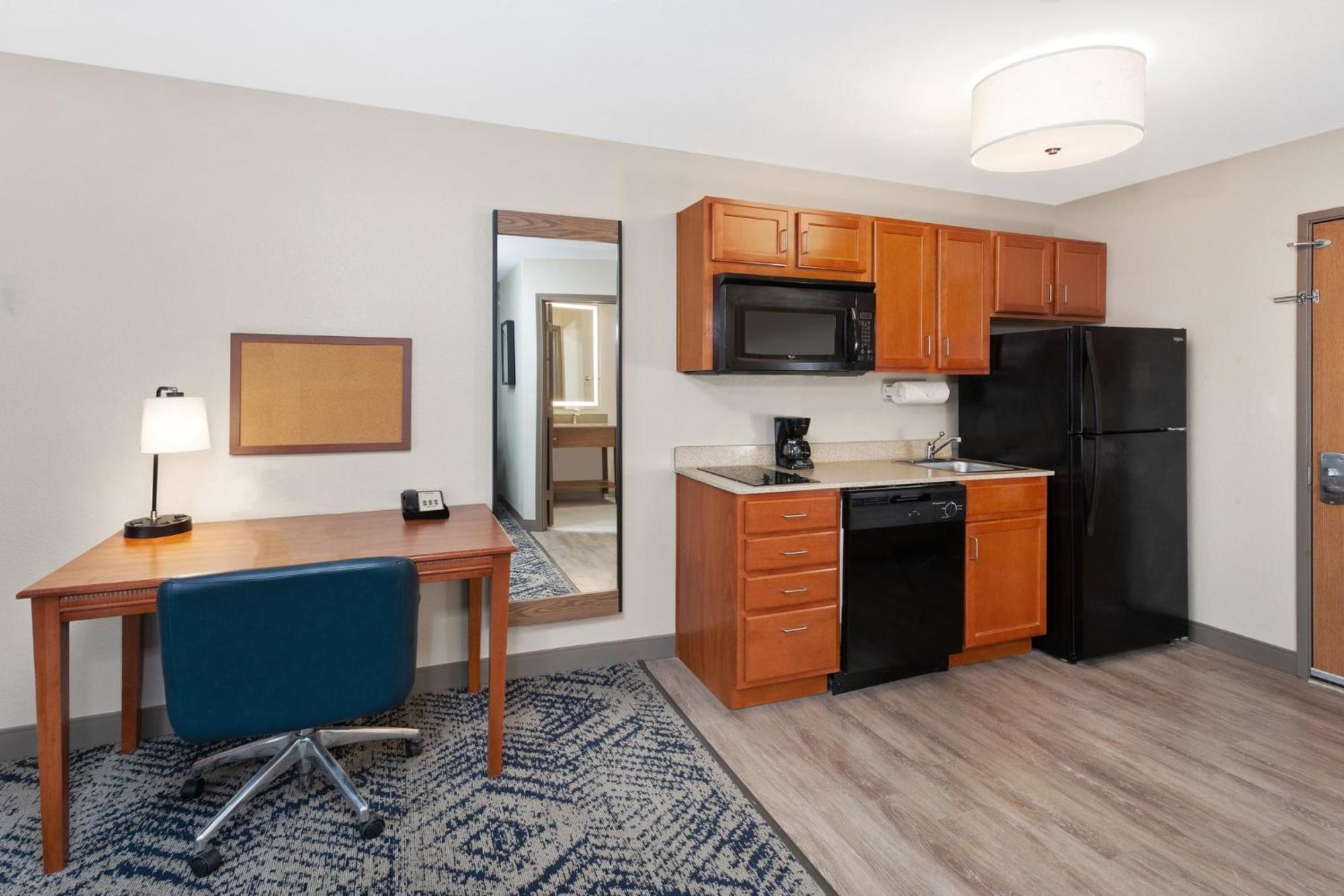 Candlewood Suites Louisville North By Ihg Clarksville  Exterior photo
